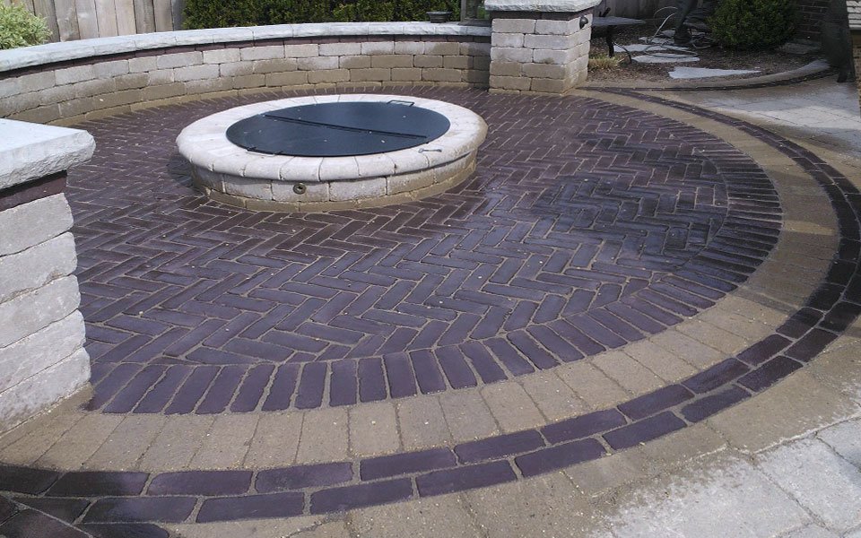 UNILOCK Town Hall, Firepit - Landscaping